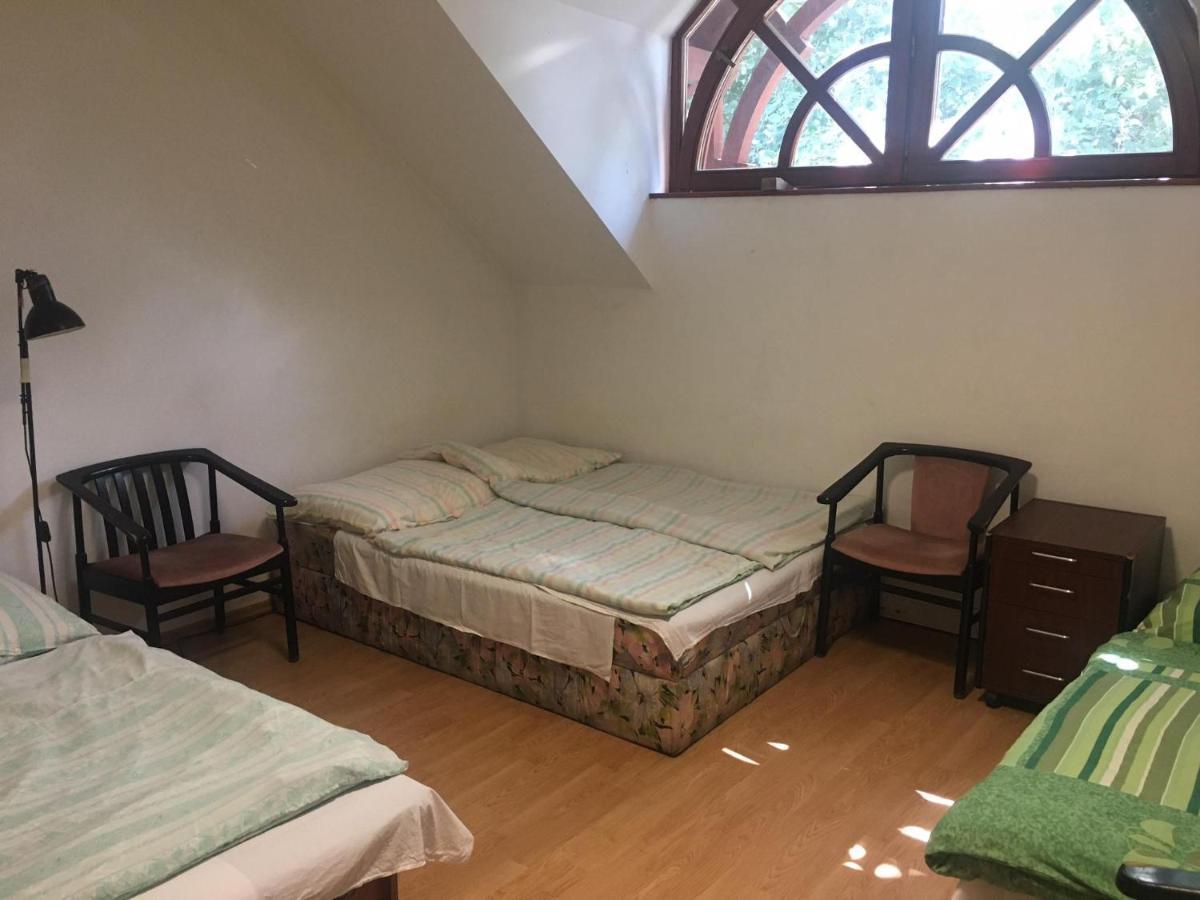 Albergue Göncölház Vác Exterior foto